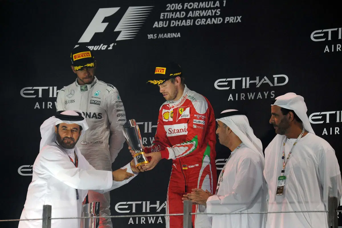 F1, Gp Abu Dhabi 2016: Hamilton vince, ma non basta. Rosberg è campione del mondo (37)