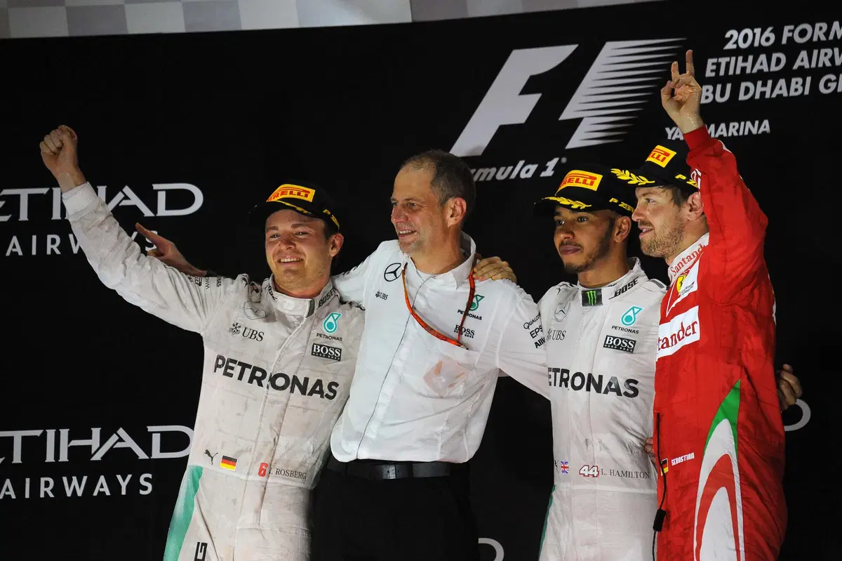 F1, Gp Abu Dhabi 2016: Hamilton vince, ma non basta. Rosberg è campione del mondo (43)