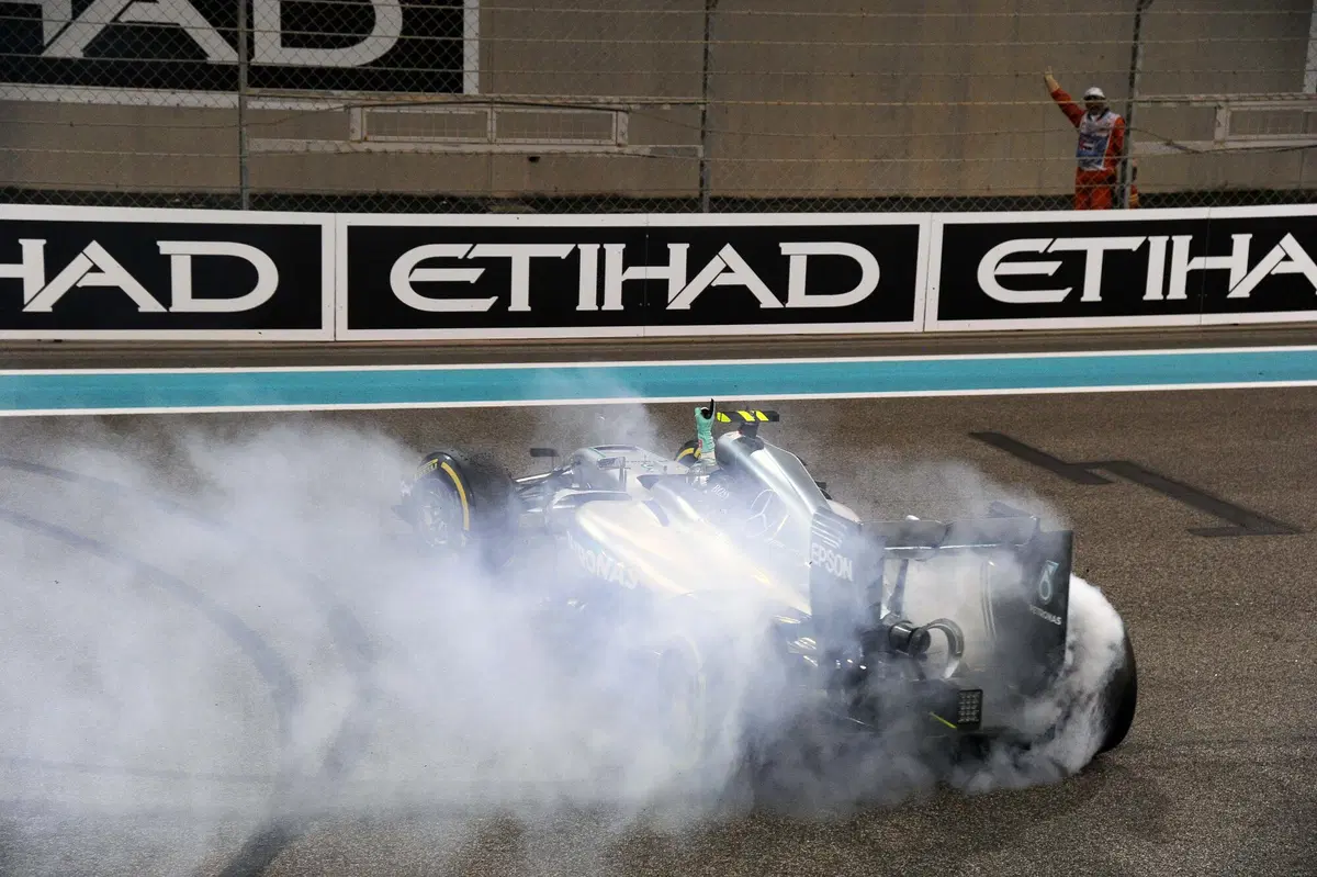 F1, Gp Abu Dhabi 2016: Hamilton vince, ma non basta. Rosberg è campione del mondo (57)
