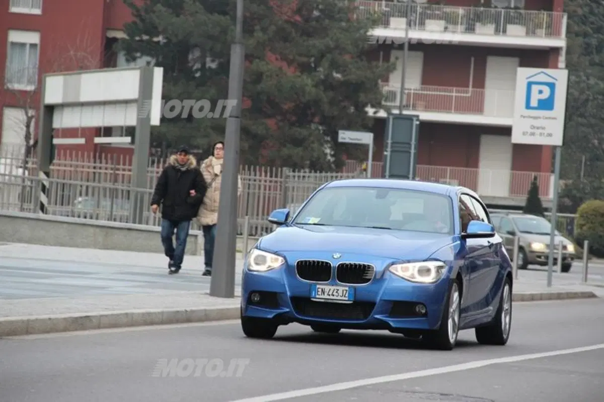 BMW Serie 1 3 porte (7)