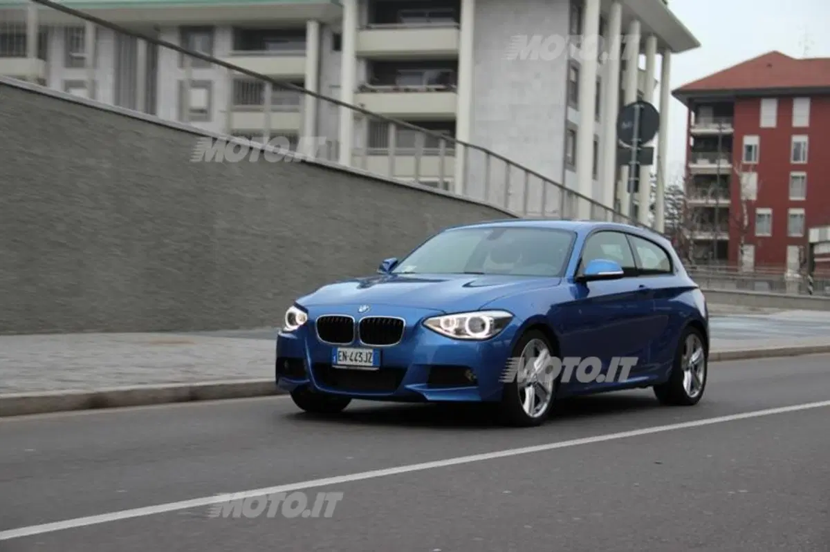 BMW Serie 1 3 porte (8)
