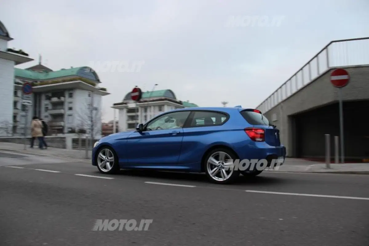 BMW Serie 1 3 porte (9)