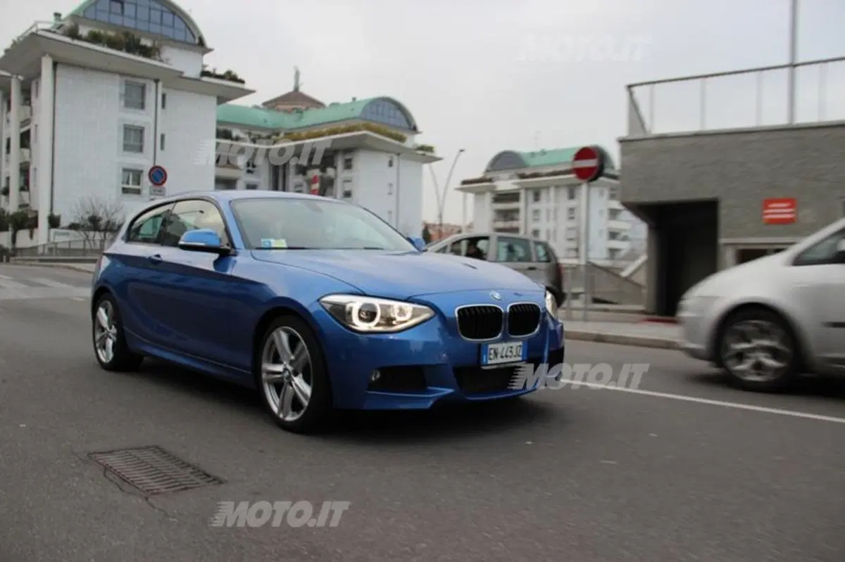 BMW Serie 1 3 porte (10)