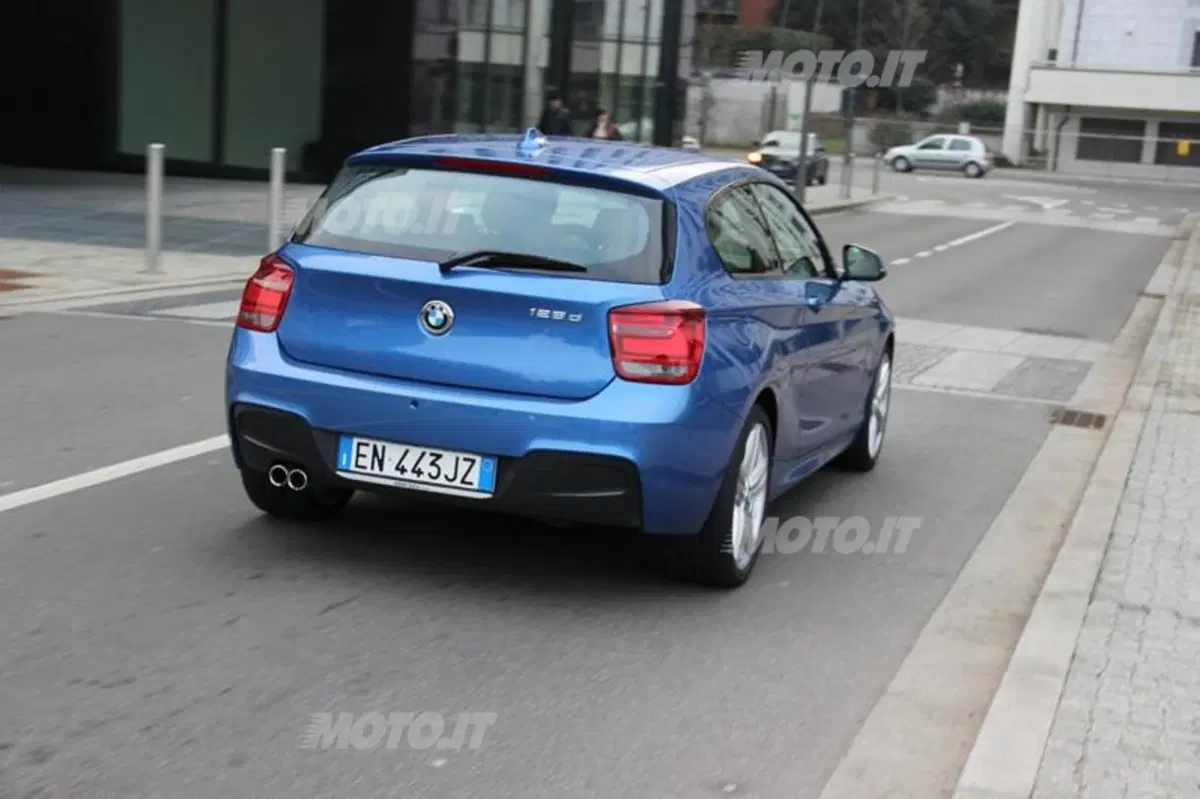 BMW Serie 1 3 porte (11)