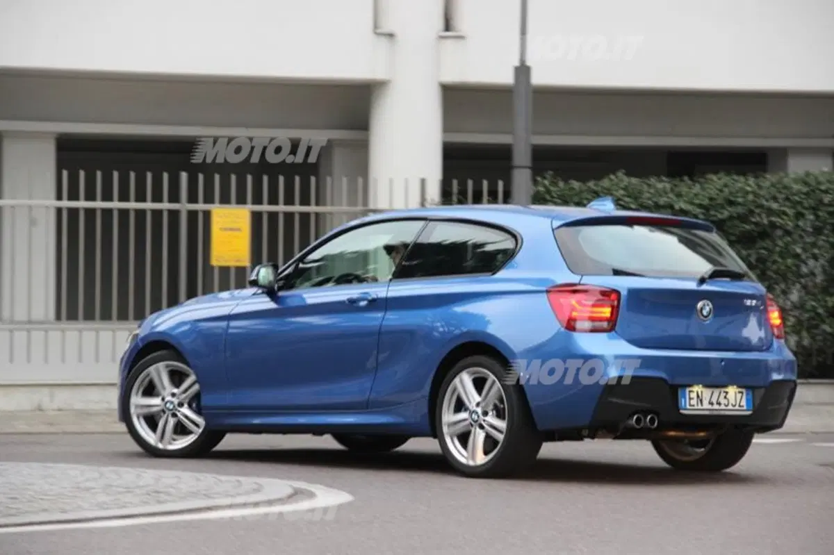 BMW Serie 1 3 porte (12)