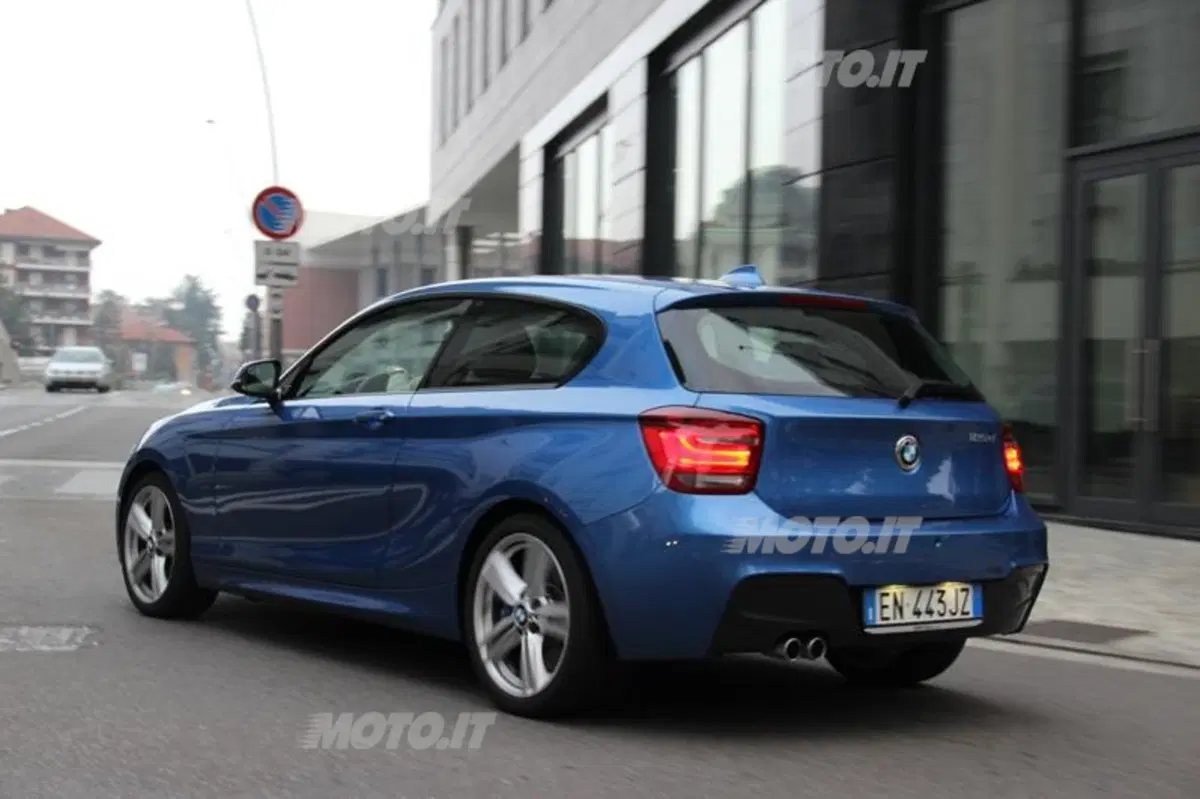 BMW Serie 1 3 porte (13)