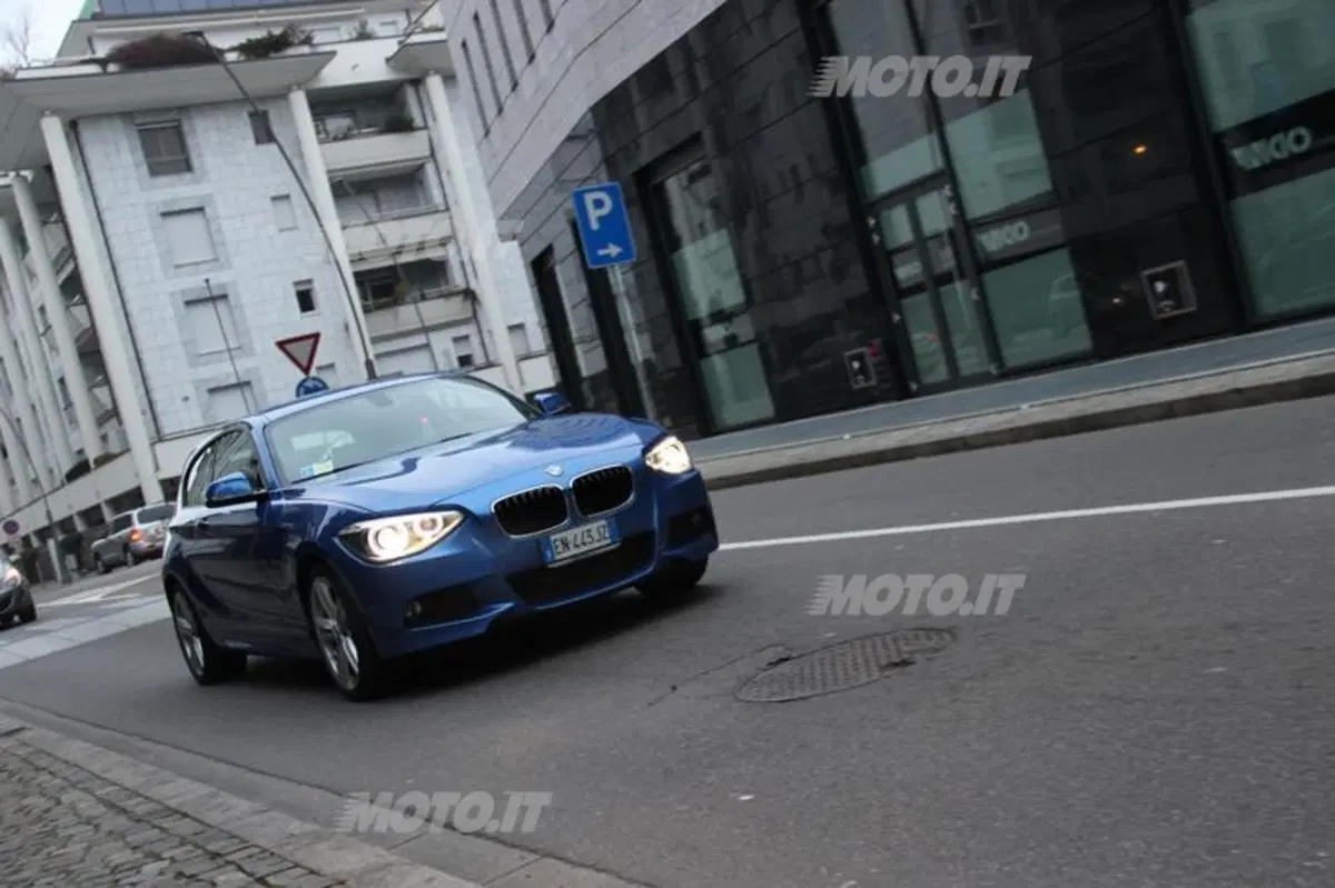 BMW Serie 1 3 porte (21)