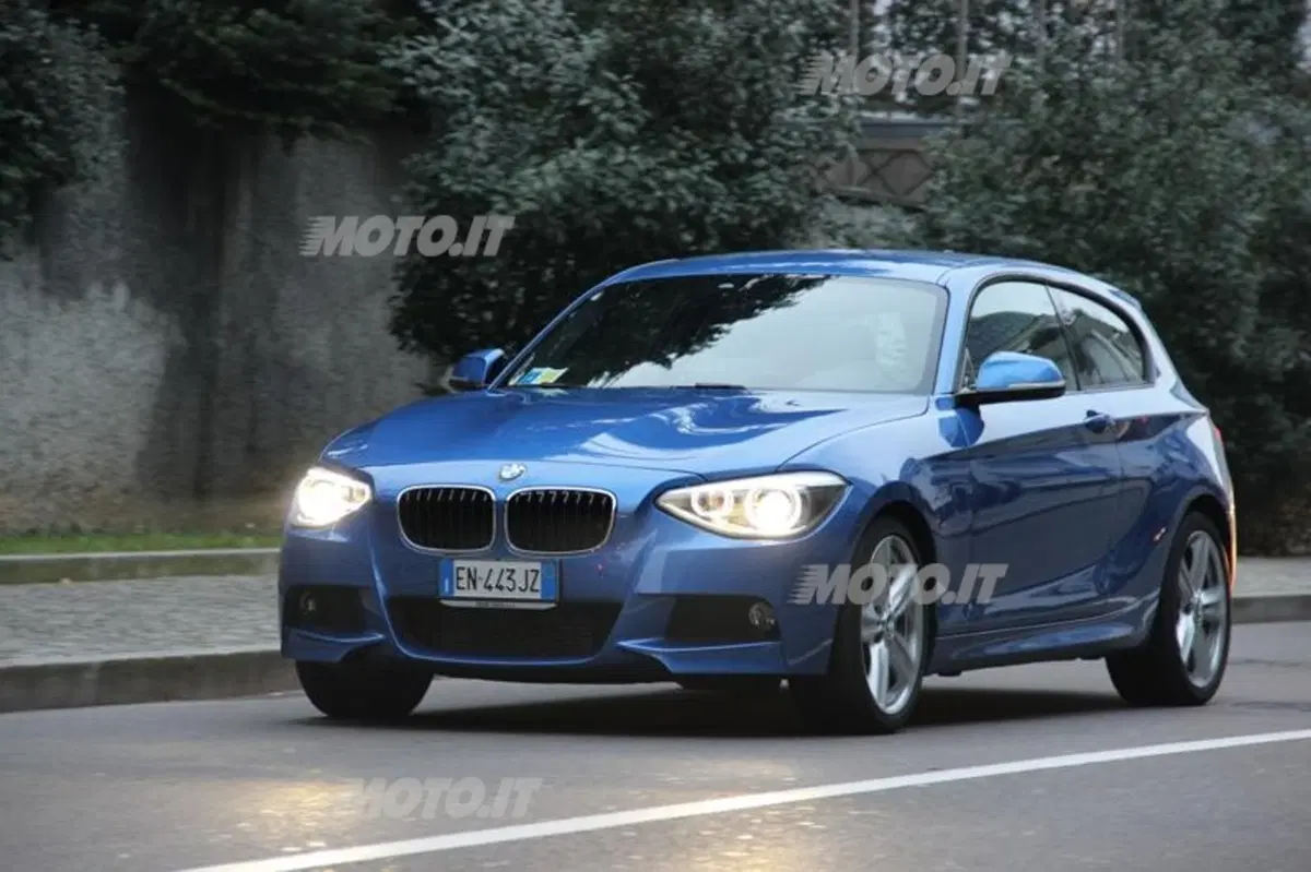 BMW Serie 1 3 porte (22)