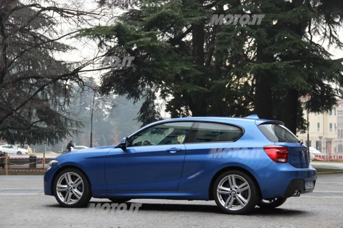 BMW Serie 1 3 porte (25)