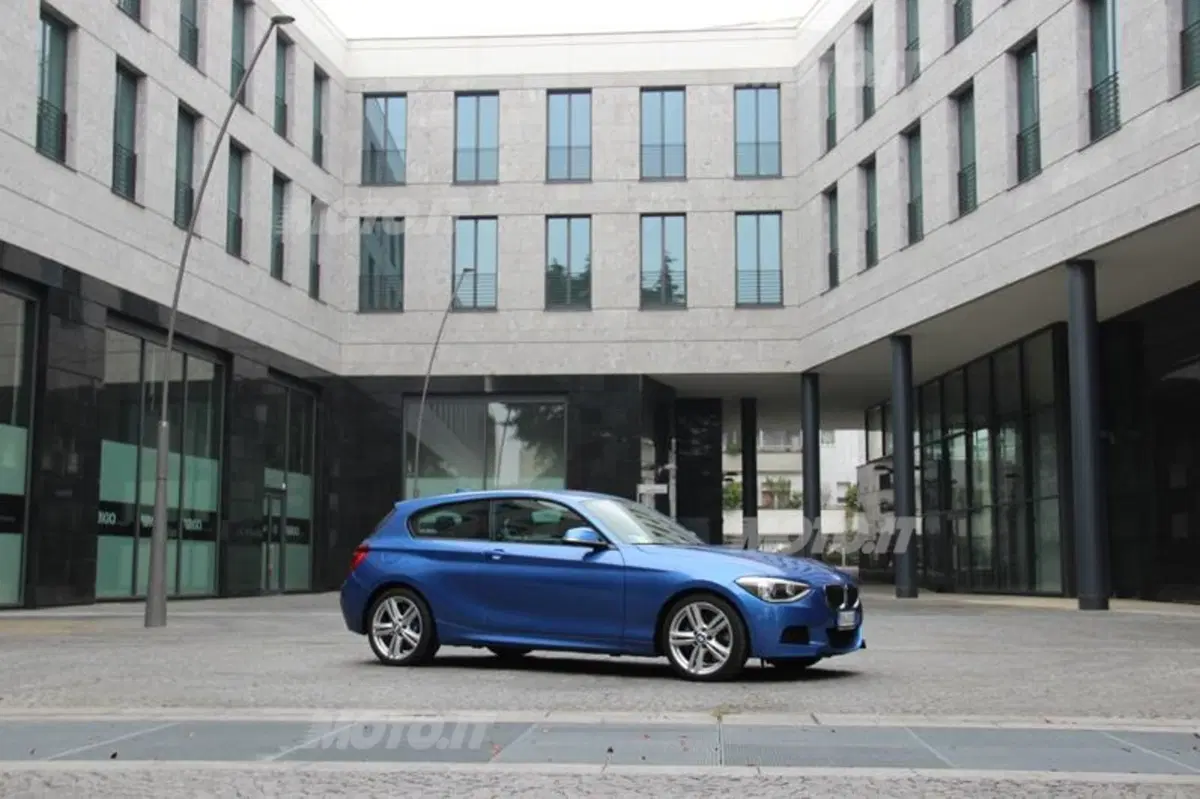 BMW Serie 1 3 porte (28)