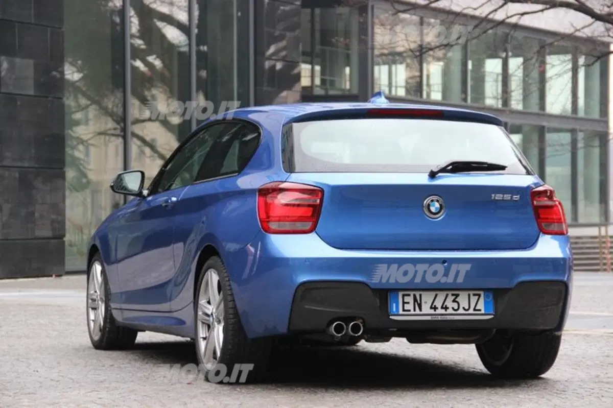BMW Serie 1 3 porte (32)