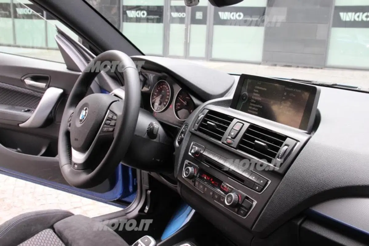 BMW Serie 1 3 porte (67)
