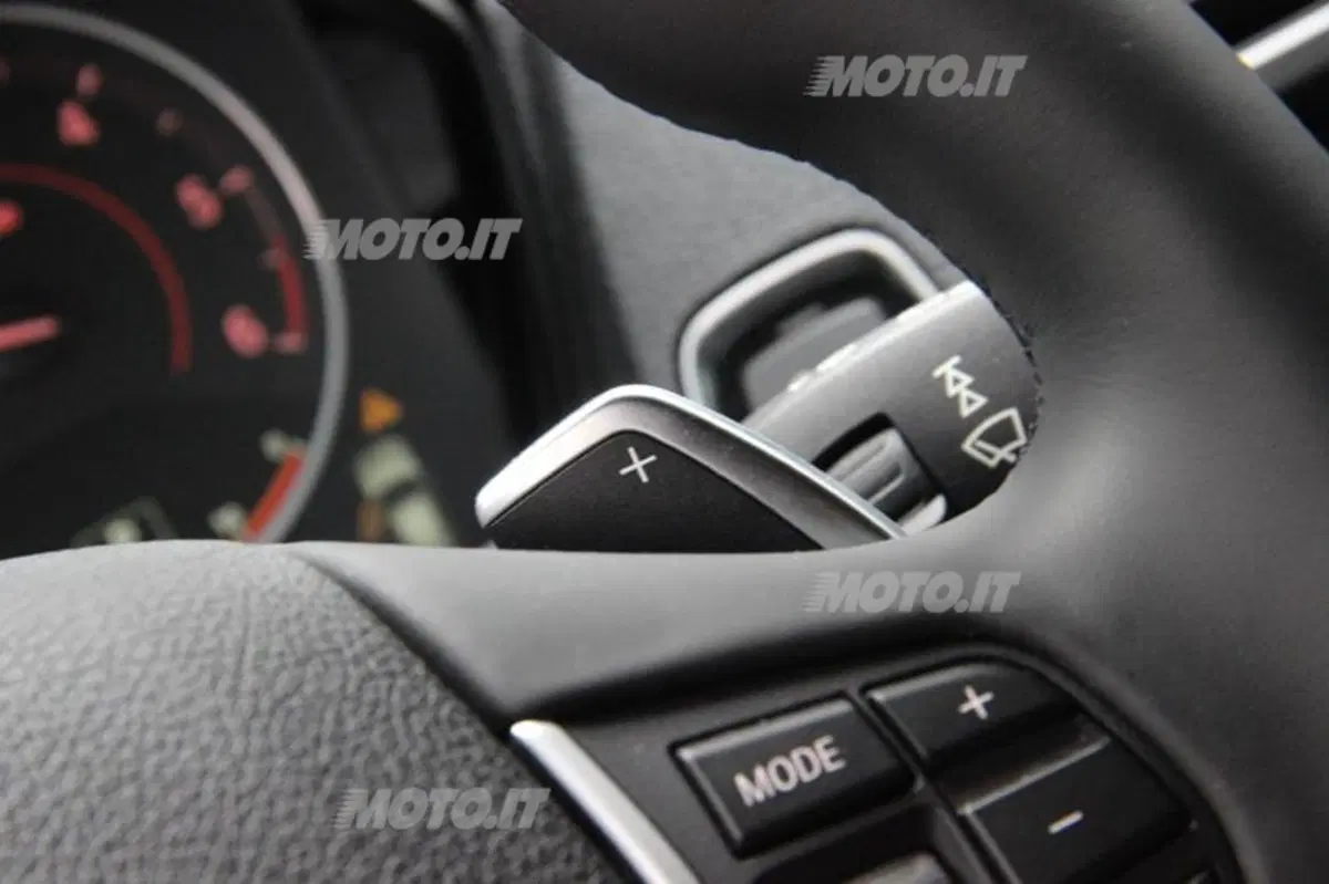 BMW Serie 1 3 porte (69)