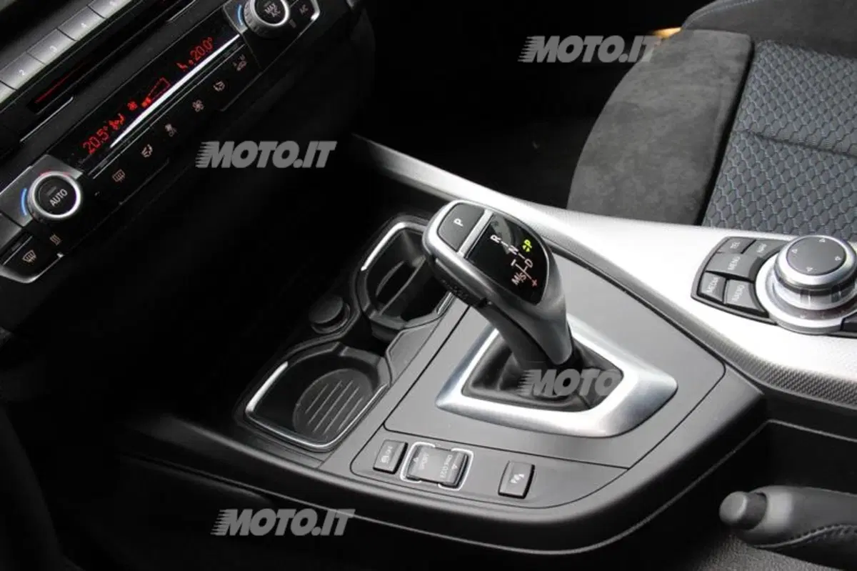 BMW Serie 1 3 porte (83)
