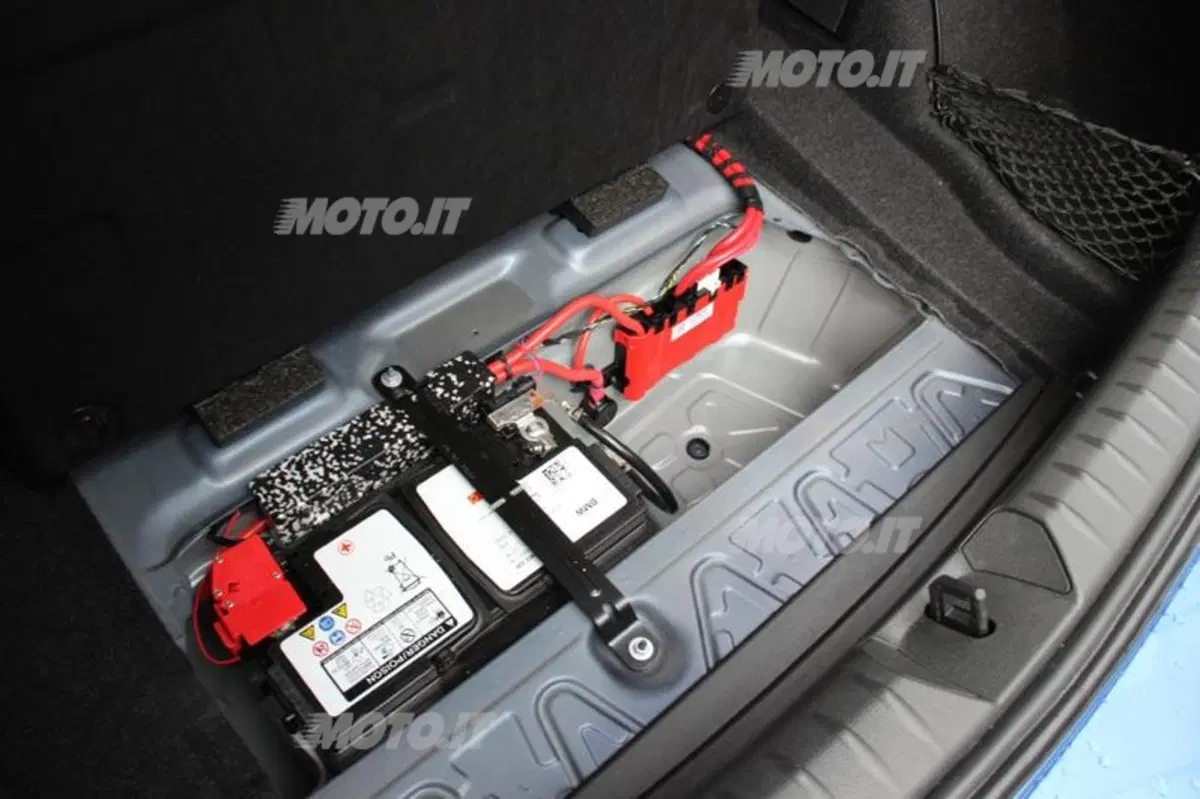 BMW Serie 1 3 porte (94)