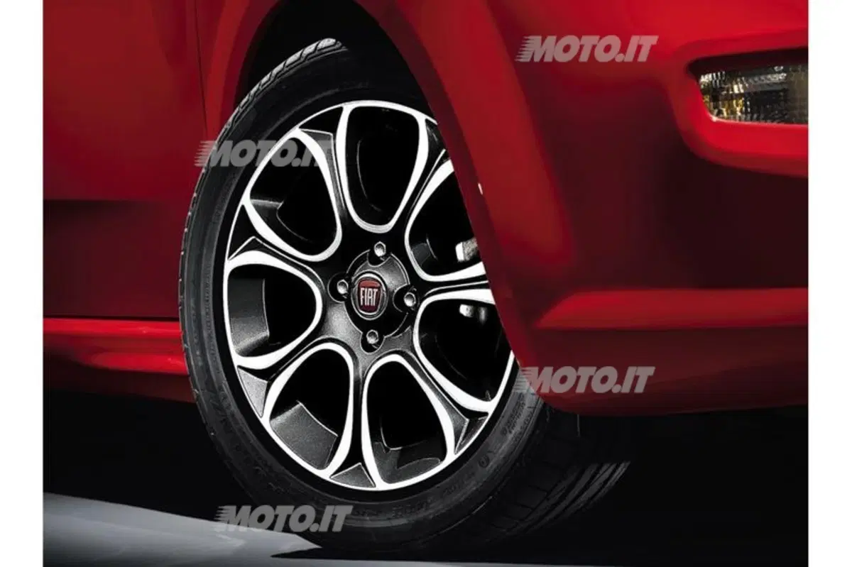 Fiat Punto 2013 (9)