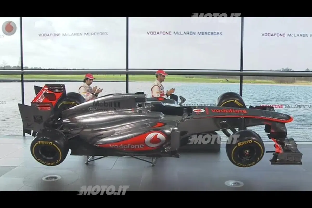 McLaren Mercedes MP4-28: ecco la F1 2013 (6)