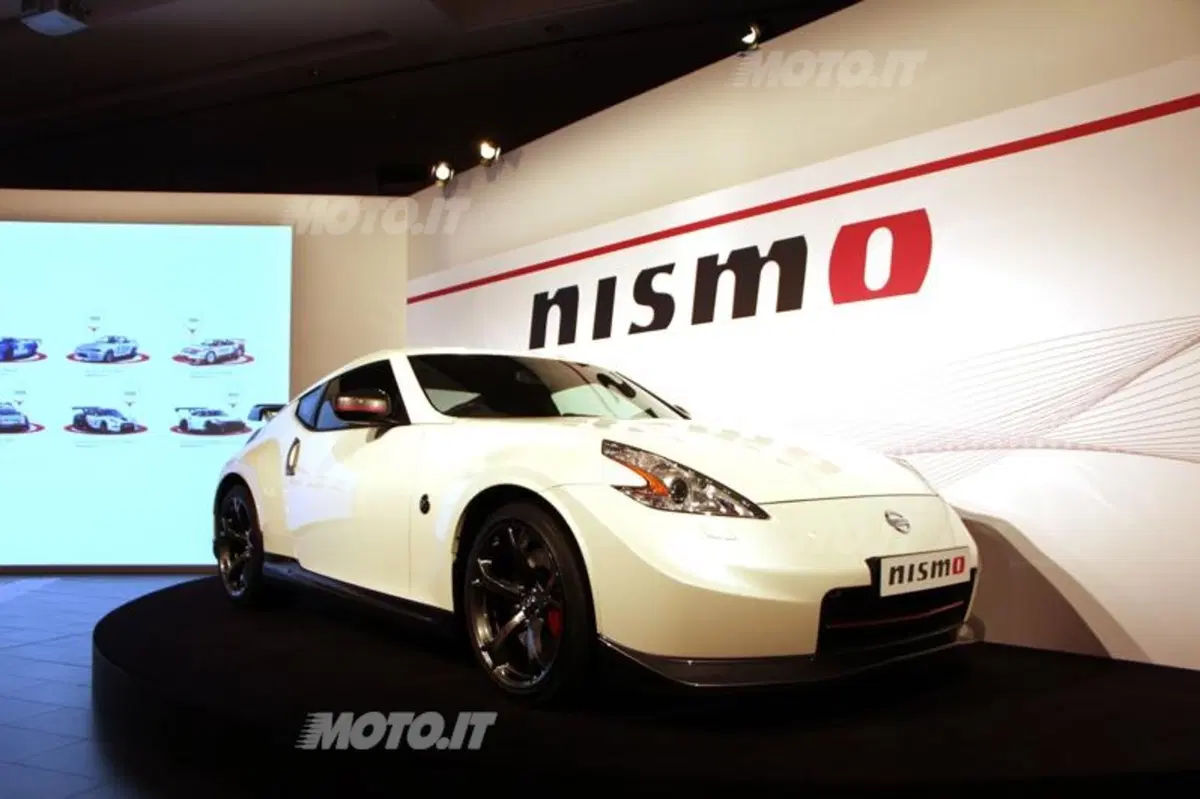 Nissan 370Z Nismo: così dal vivo