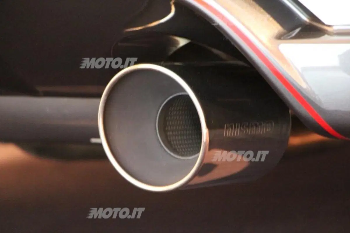 Nissan 370Z Nismo: così dal vivo (12)