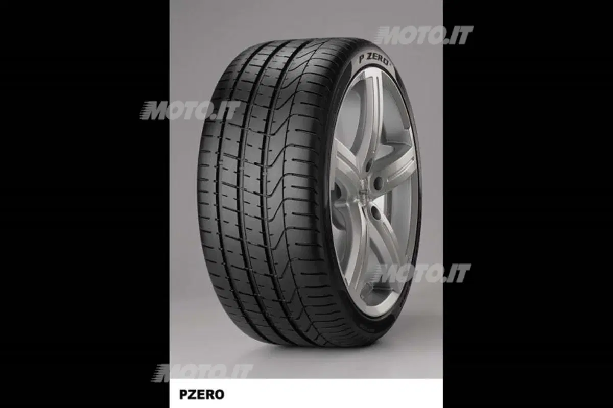 Pirelli P Zero per la Lamborghini Aventador Roadster (2)