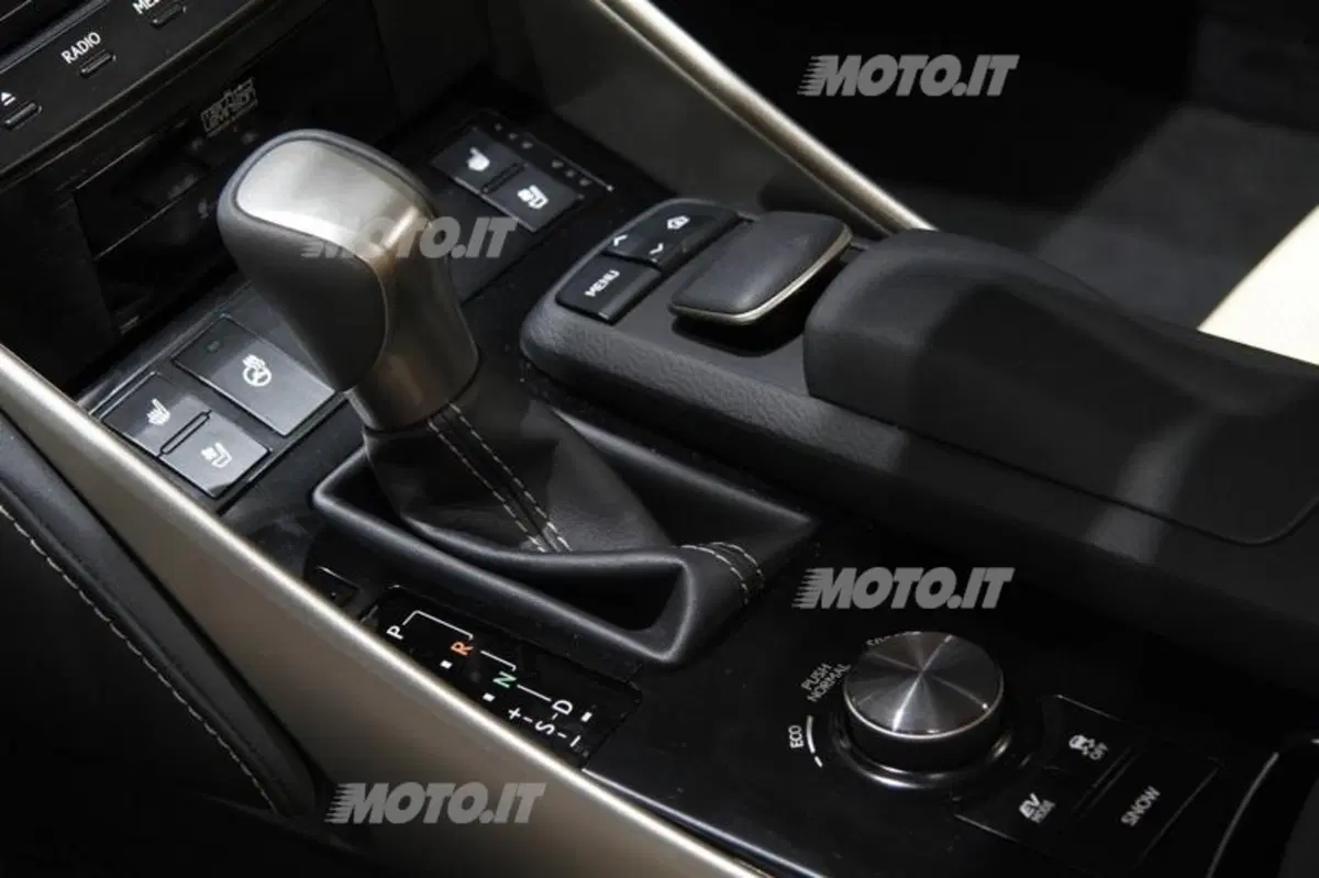 Lexus al Salone di Ginevra 2013 (6)