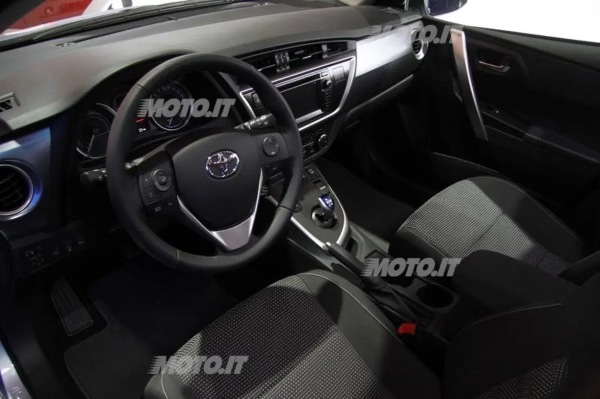 Toyota al Salone di Ginevra 2013 (38)