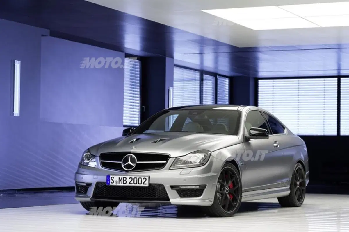 Mercedes-Benz C 63 AMG Edition 507 (4)