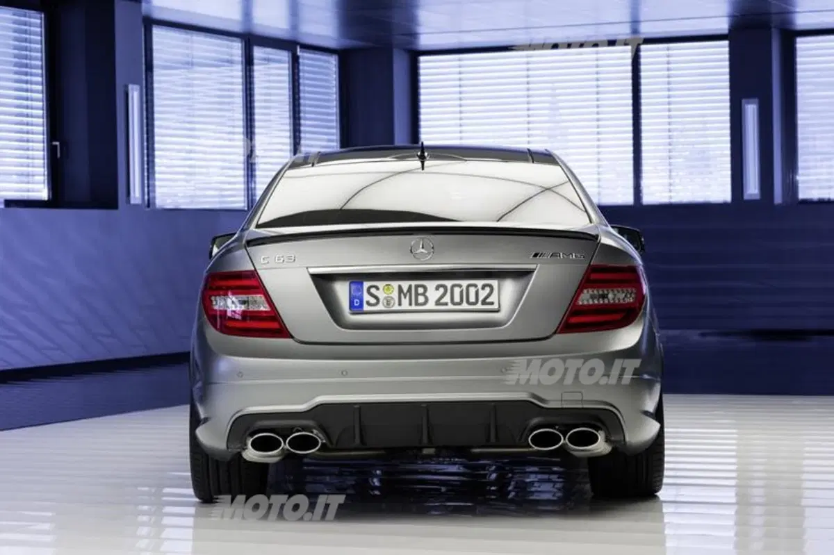 Mercedes-Benz C 63 AMG Edition 507 (6)