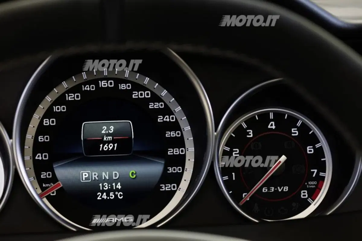 Mercedes-Benz C 63 AMG Edition 507 (16)