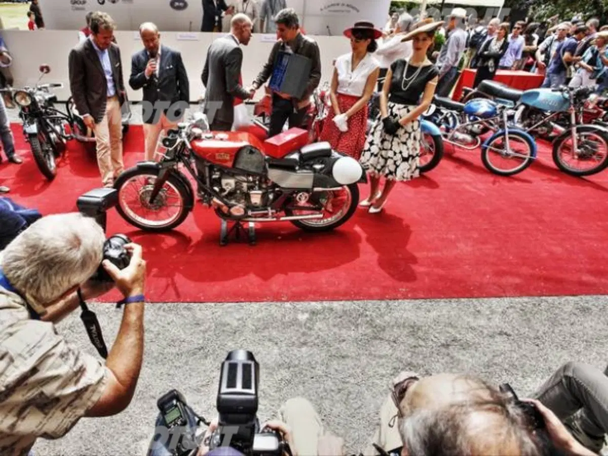 Concorso d'Eleganza di Villa d'Este 2013: le moto a Villa Erba (6)