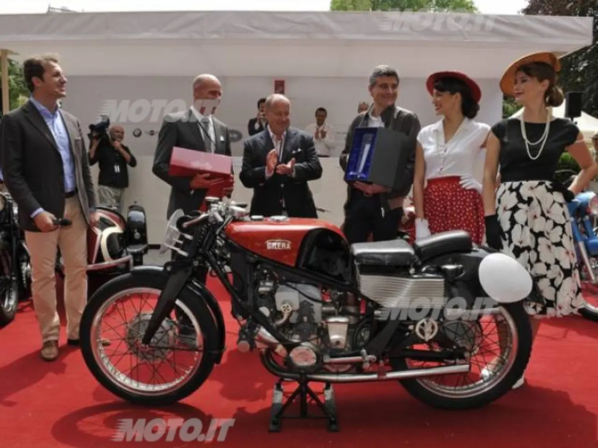 Concorso d'Eleganza di Villa d'Este 2013: le moto a Villa Erba (7)