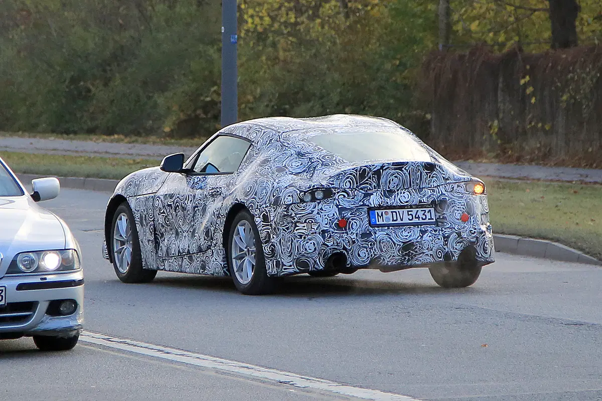 Nuova Toyota Supra 2018: nuove foto spia (5)