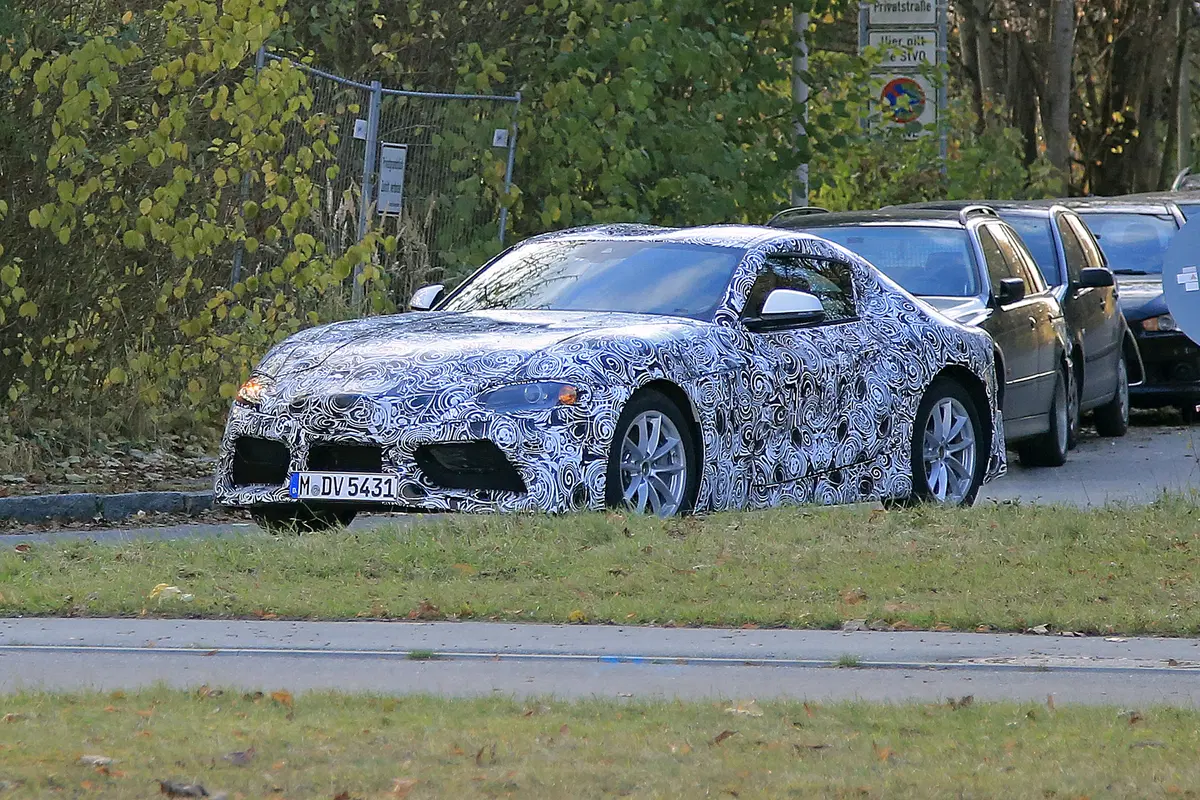 Nuova Toyota Supra 2018: nuove foto spia (7)