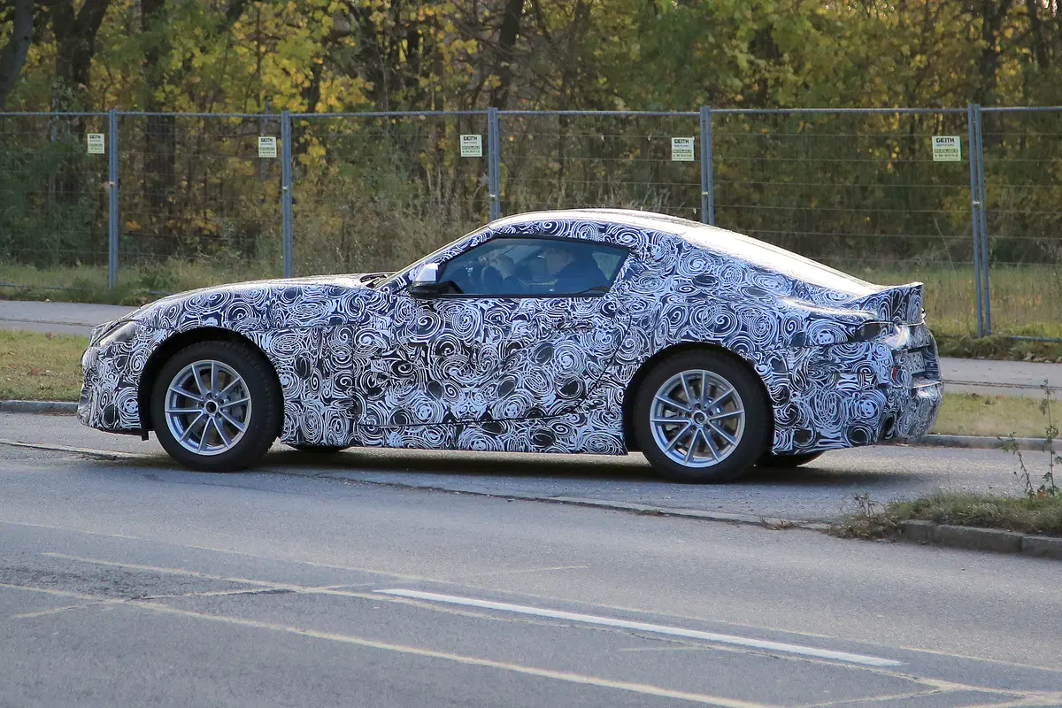 Nuova Toyota Supra 2018: nuove foto spia (9)