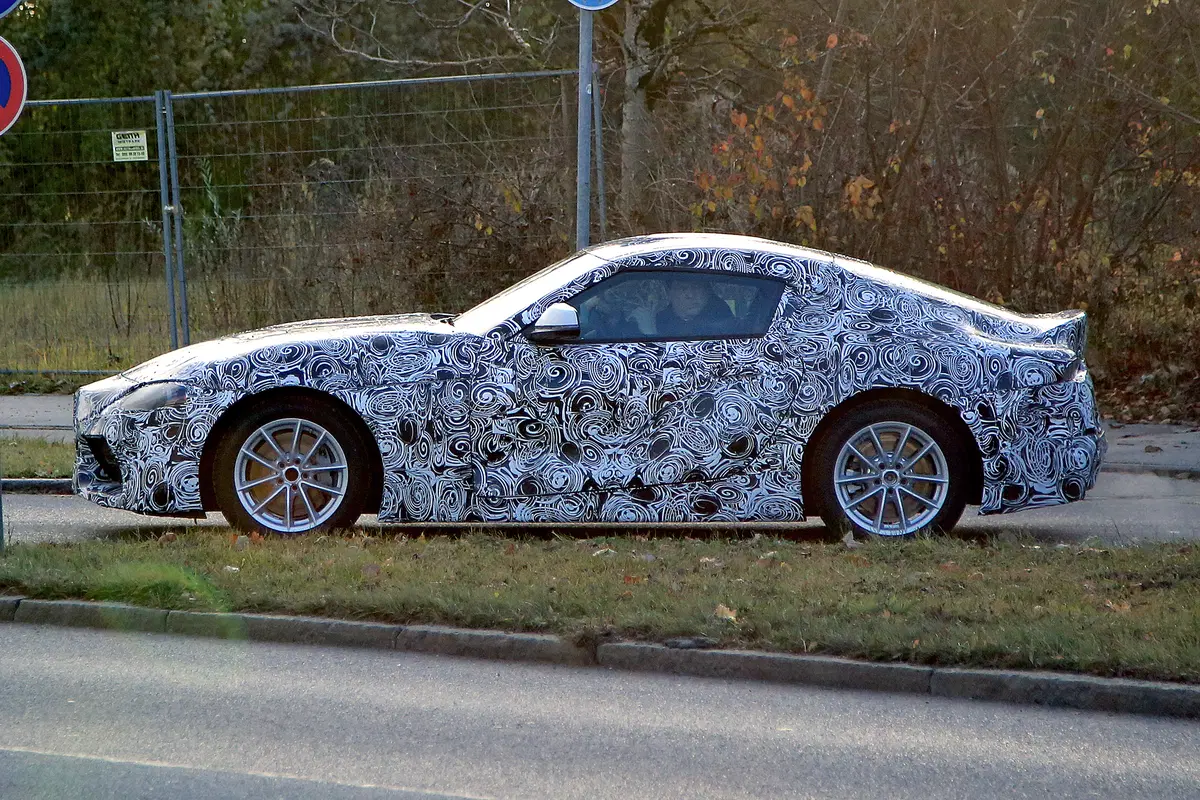 Nuova Toyota Supra 2018: nuove foto spia (10)