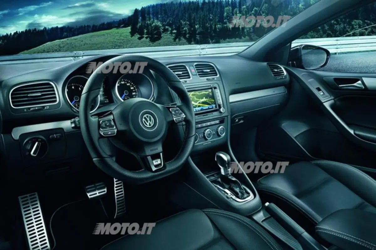 Volkswagen Golf R Cabriolet: tutti i dettagli ufficiali (4)