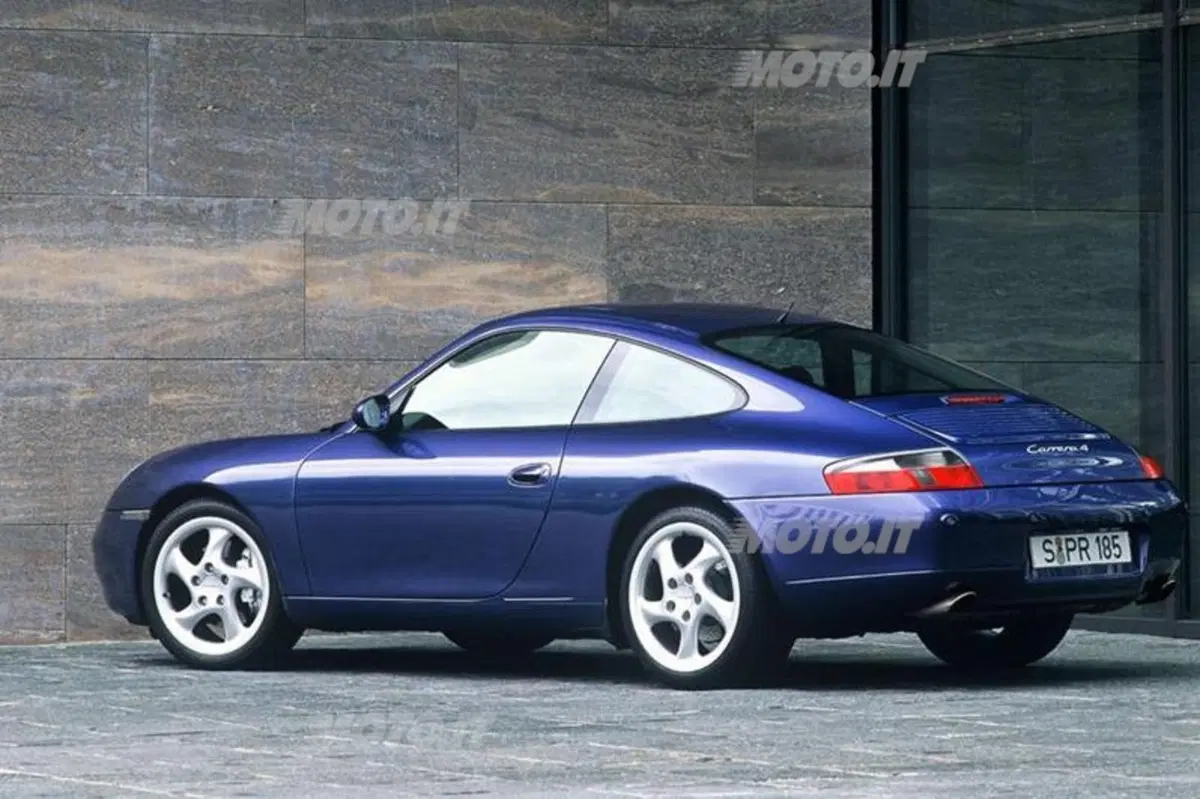 Porsche 911: da 50 anni un’icona dell’automobilismo (11)