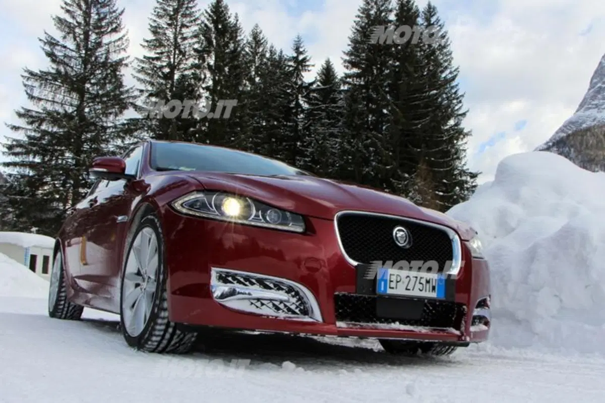 Jaguar XF Sportbrake (3)