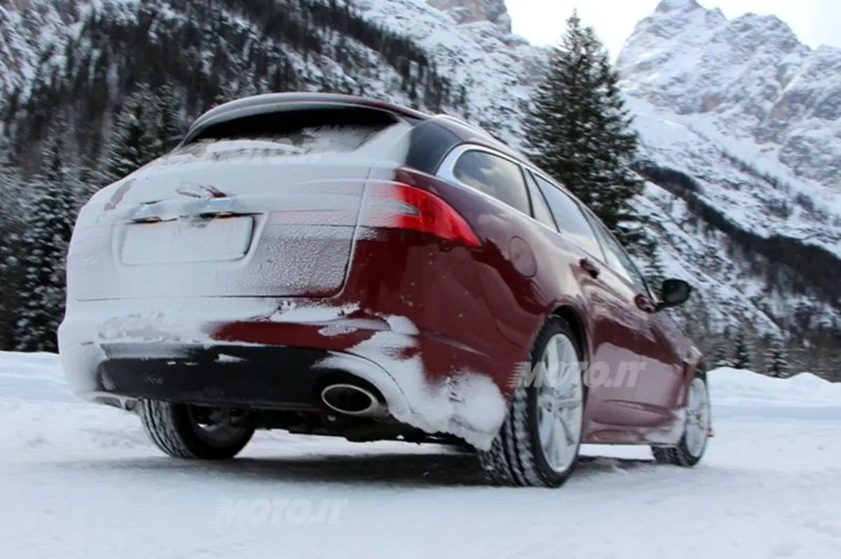 Jaguar XF Sportbrake (4)