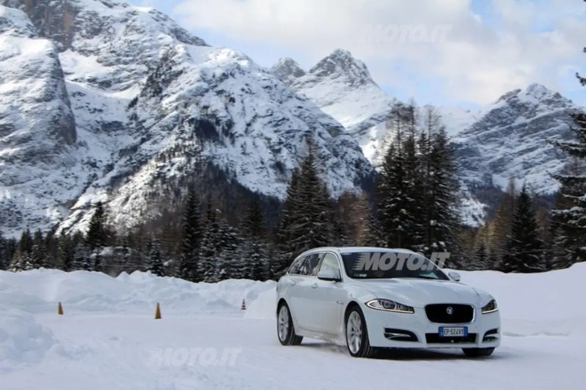 Jaguar XF Sportbrake (7)