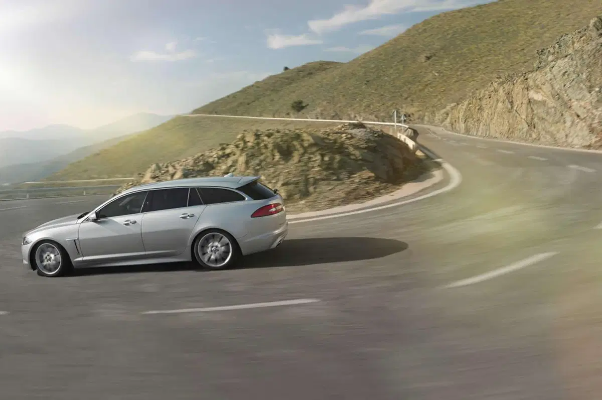 Jaguar XF Sportbrake (12)