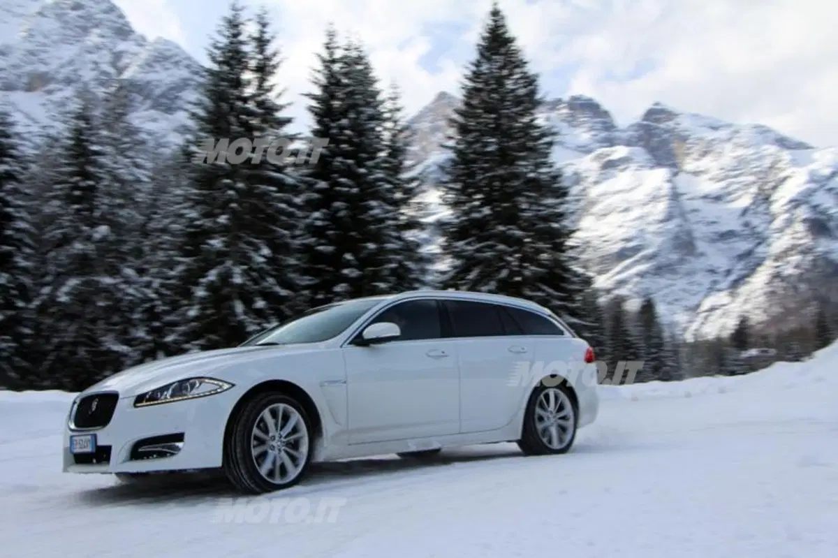 Jaguar XF Sportbrake (21)