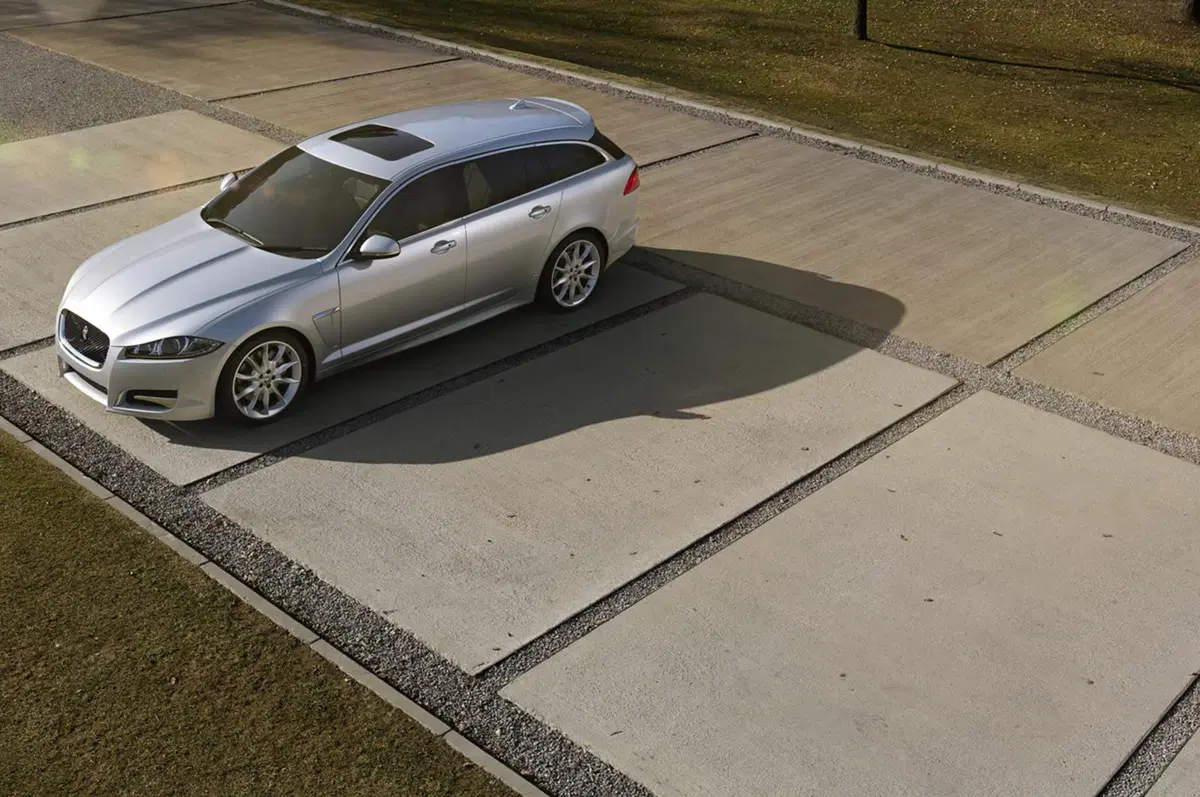 Jaguar XF Sportbrake (48)