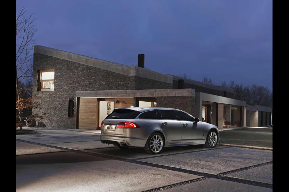 Jaguar XF Sportbrake (51)