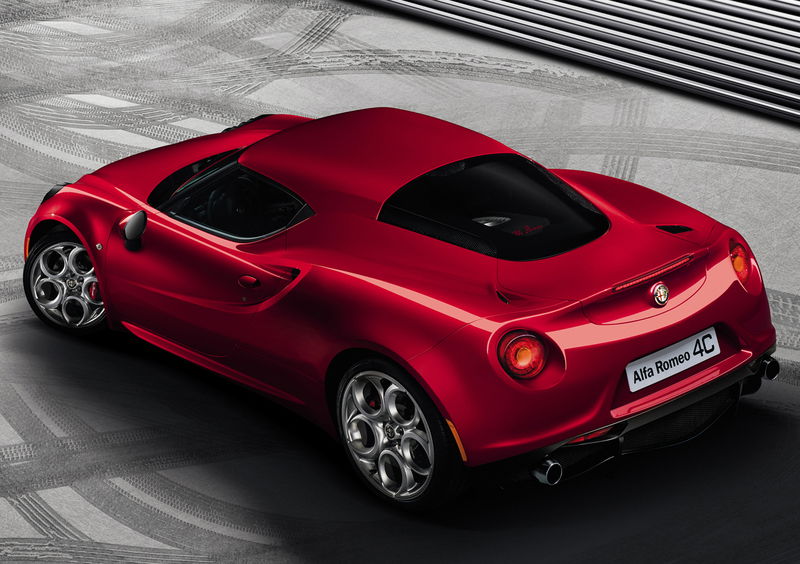 Alfa Romeo 4C: prime immagini e informazioni ufficiali