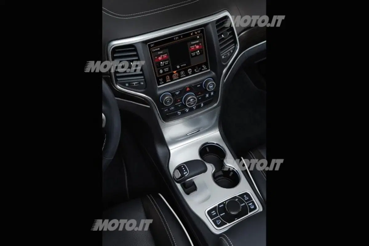 Jeep Grand Cherokee restyling: a Ginevra la versione per l’Europa (4)