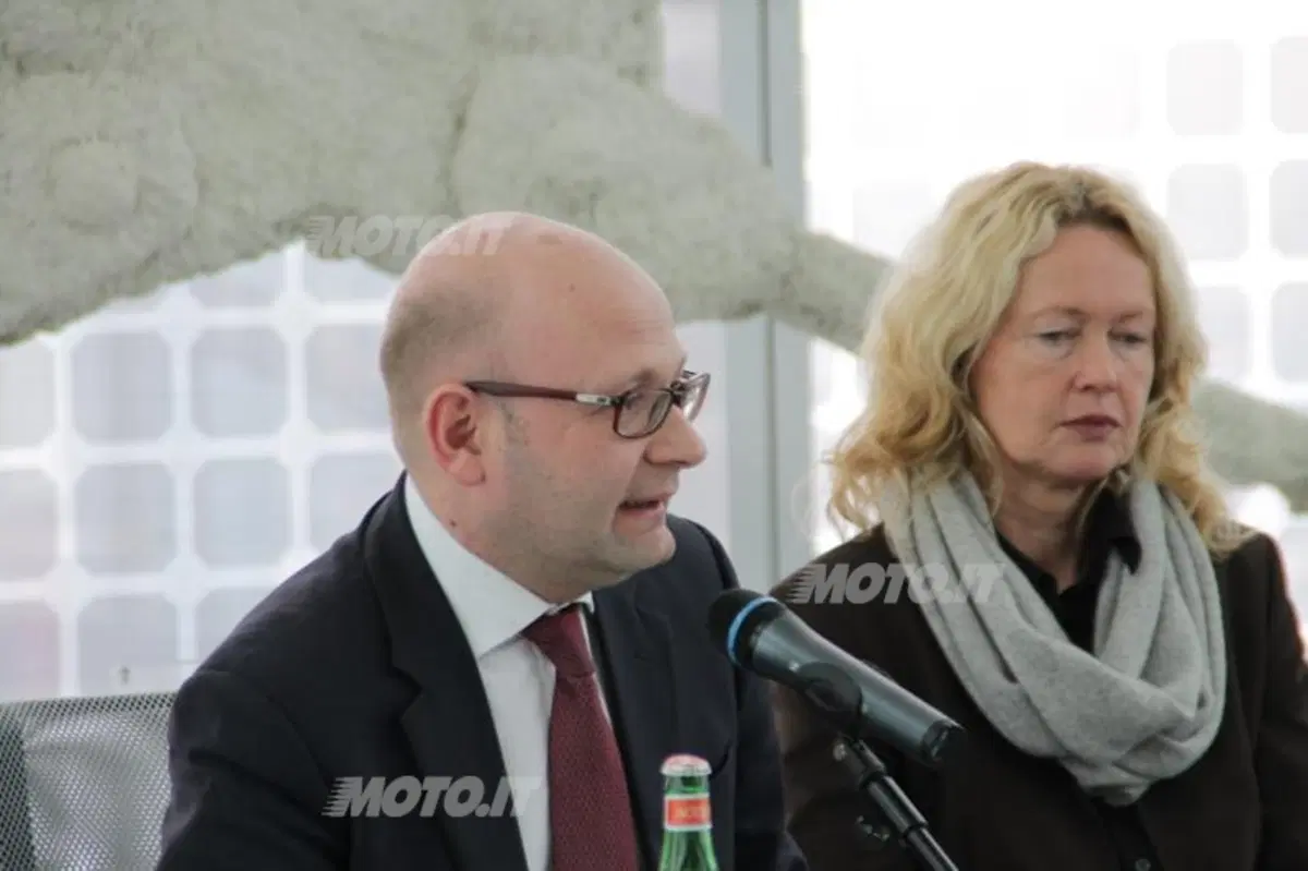 Mercedes-Benz: con “Novecento mai visto” arriva in Italia la Daimler Art Collection (12)
