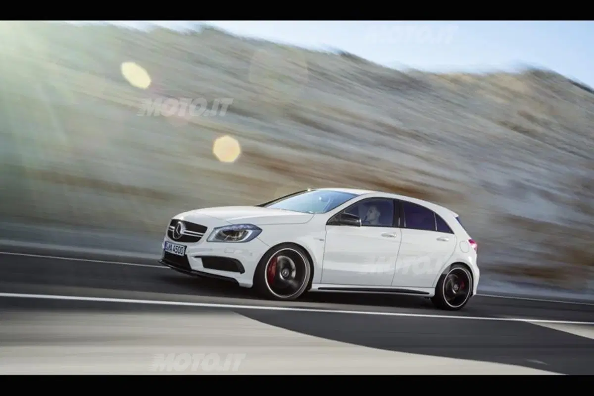 Mercedes-Benz A 45 AMG: 360 CV direttamente da Affalterbach (2)