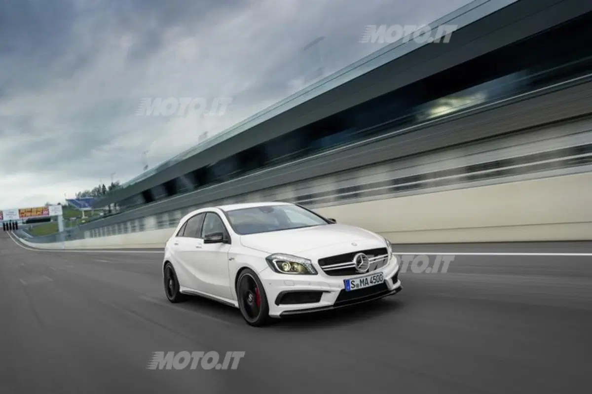 Mercedes-Benz A 45 AMG: 360 CV direttamente da Affalterbach (4)