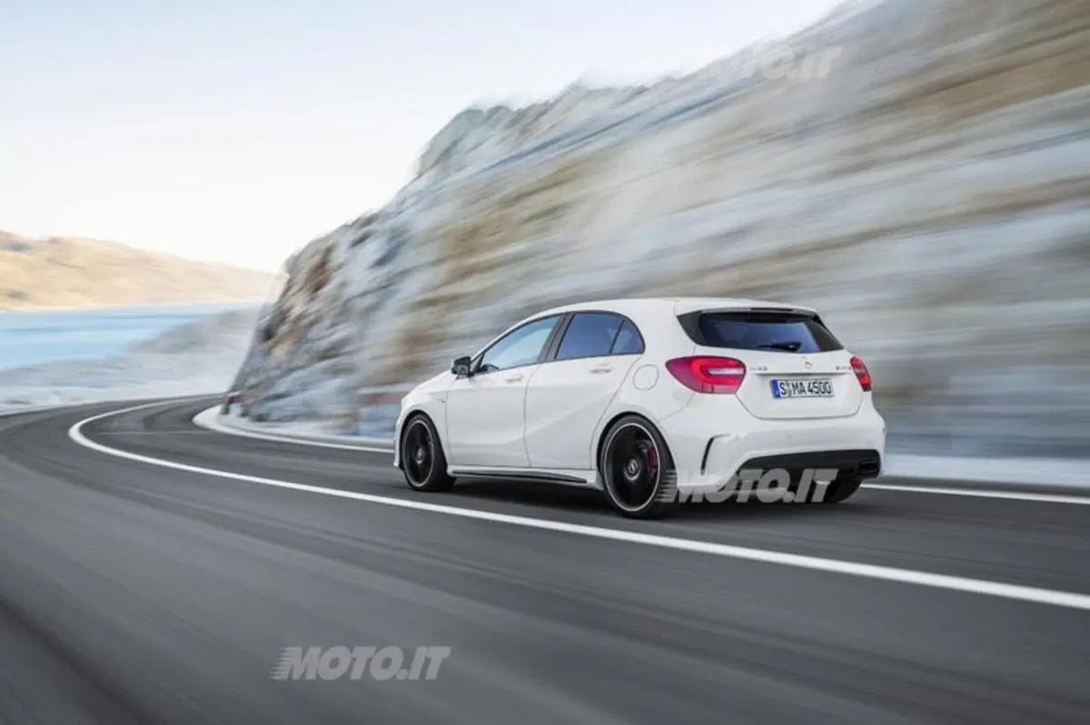 Mercedes-Benz A 45 AMG: 360 CV direttamente da Affalterbach (7)